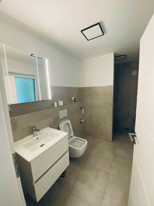 Doreyhome P5 - Zentrale Apartment Fuer 5 Pers Nahe Der Altstadt - Parkplatz - Wlan Passau Dış mekan fotoğraf